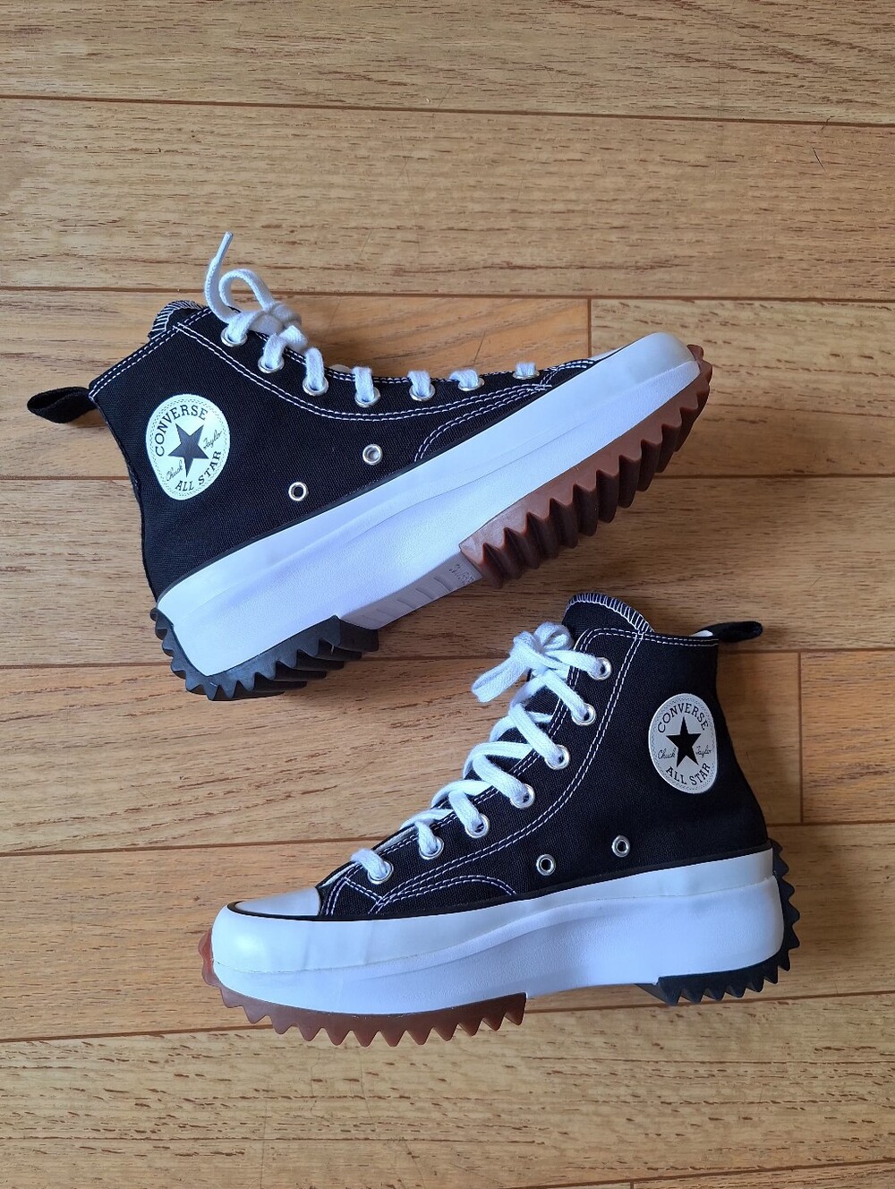 Converse Run Star Hike Platform Women's Black/White Size 7.5 - Picture 10 of 11